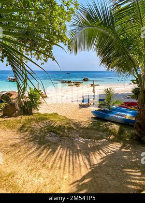 Sanom geheimer Strand in koh Lipe, Satun, Thailand Stockfoto