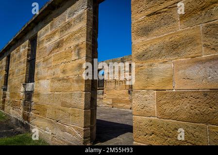 Ehemalige Isolationszellen des Gefängnisses der Sträflinge, Cockatoo Island, ein UNESCO-Weltkulturerbe an der Kreuzung von Parramatta und Lane Cove River in Sydney Stockfoto