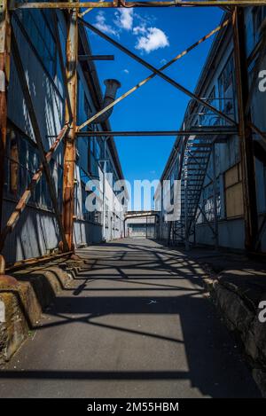 Nicht genutzte Industriegebäude, Cockatoo Island, ein UNESCO-Weltkulturerbe an der Kreuzung von Parramatta und Lane Cove River im Hafen von Sydney, Sydney Stockfoto