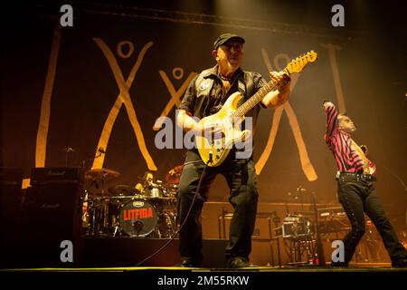 Litfiba in Concerto al Mediolanum Forum di Assago (MI). Foto di Davide Merli per www.rockon.it Stockfoto