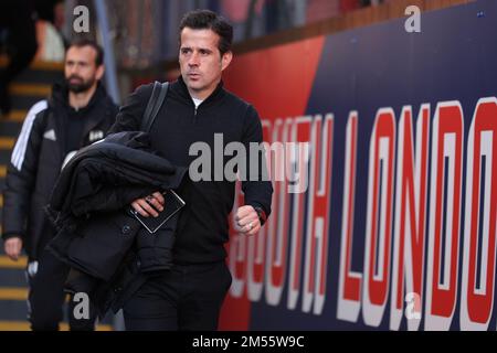 London, UK, 26. Dezember 2022; Selhurst Park, Crystal Palace, London, England; Premier League Football, Crystal Palace gegen Fulham; Fulham Manager Marco Silva trifft im Selhurst Park ein Credit: Action Plus Sports Images/Alamy Live News Credit: Action Plus Sports Images/Alamy Live News Credit: Action Plus Sports Images/Alamy Live News Stockfoto