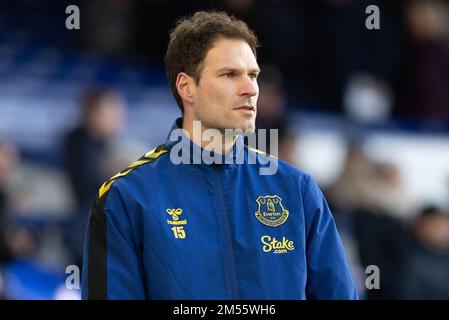 Liverpool, Großbritannien. 26. Dezember 2022. Asmir Begovic #15 of Everton vor dem Premier League-Spiel Everton vs Wolverhampton Wanderers im Goodison Park, Liverpool, Großbritannien, 26. Dezember 2022 (Foto von Phil Bryan/News Images) in Liverpool, Großbritannien, am 12./26. Dezember 2022. (Foto: Phil Bryan/News Images/Sipa USA) Guthaben: SIPA USA/Alamy Live News Stockfoto