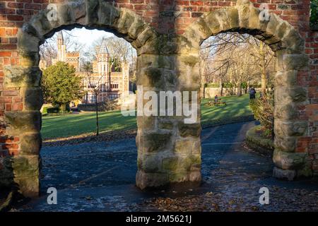 Saltwell Towers, 1862 erbaut, im öffentlichen Park - Saltwell Park in Gateshead, Großbritannien. Stockfoto