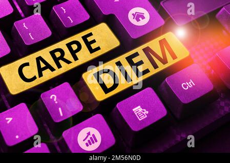 Textunterschrift mit Carpe Diem. Unternehmensübersicht, öffentliches Festival, auf dem Menschen Musik und Tanz spielen Stockfoto