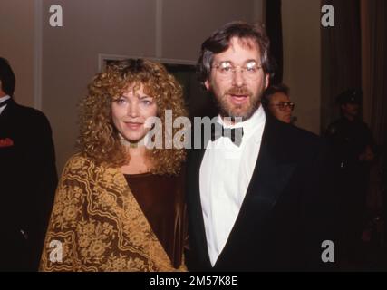 Steven Spielberg und Amy Irving bei den 44. Annual Golden Globe Awards 31. Januar 1987 Kredit: Ralph Dominguez/MediaPunch Stockfoto