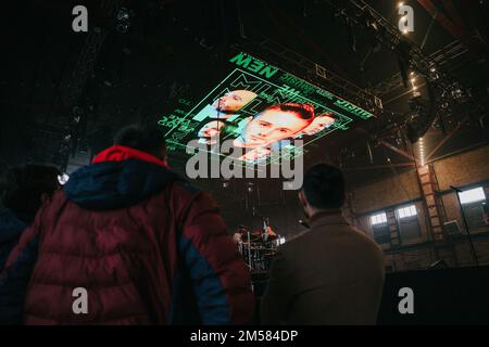 Ukrainische Band Antytila trat am 25. Dezember 2022 in Lemberg auf Stockfoto