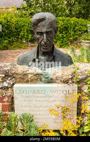 England, East Sussex, Lewes, Rodmell Village, Monk's House, das ehemalige Zuhause von Virginia Woolf und ihrem Mann Leonard Woolf, Büste von Leonard Woolf Stockfoto