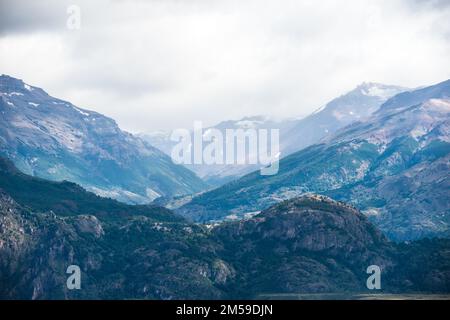 Entlang der Carretera Austral bei den Marmorhöhlen am Lago General Carrera in Chile, Patagonien. Stockfoto