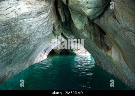 Entlang der Carretera Austral bei den Marmorhöhlen am Lago General Carrera in Chile, Patagonien. Stockfoto