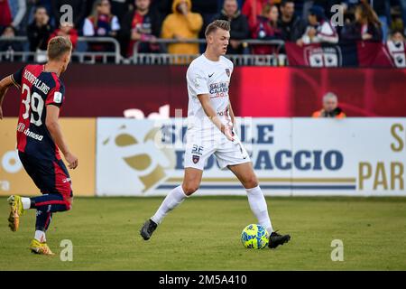 Cagliari, Italien. 26. Dezember 2022. Emil Nestved Kornvig von Cosenza Calcio während des Spiels Cagliari gegen Cosenza, italienischer Fußball der Serie B in Cagliari, Italien, Dezember 26 2022 Kredit: Independent Photo Agency/Alamy Live News Stockfoto