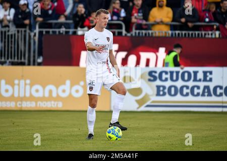 Cagliari, Italien. 26. Dezember 2022. Emil Nestved Kornvig von Cosenza Calcio während des Spiels Cagliari gegen Cosenza, italienischer Fußball der Serie B in Cagliari, Italien, Dezember 26 2022 Kredit: Independent Photo Agency/Alamy Live News Stockfoto