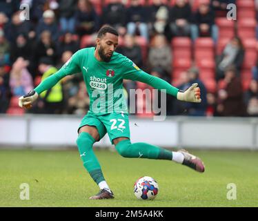 London, Großbritannien. 27. Dezember 2022. Lawrence Vigouroux von Leyton Orient während eines Fußballspiels zwischen Leyton Orient und Stevenage im Brisbane Road Stadium, London, am 27. Dezember 2022. Gutschrift: Action Foto Sport/Alamy Live News Stockfoto