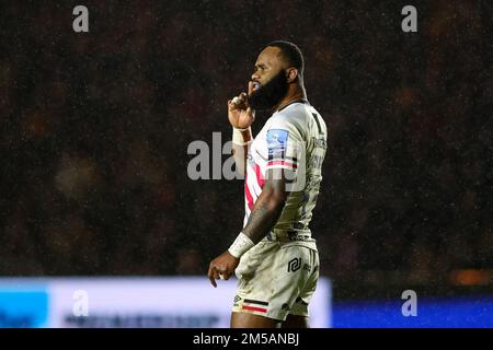 London, Großbritannien. 27. Dezember 2022. Semi Radradra of Bristol Bears während des Gallagher Premiership-Spiels Harlequins vs Bristol Bears in Twickenham Stoop, London, Vereinigtes Königreich, 27. Dezember 2022 (Foto von Nick Browning/News Images) in London, Vereinigtes Königreich, am 12. Dezember 27, 2022. (Foto von Nick Browning/News Images/Sipa USA) Guthaben: SIPA USA/Alamy Live News Stockfoto