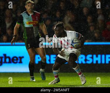 London, Großbritannien. 27. Dezember 2022. Gabriel Ibitoye of Bristol Bears während des Gallagher Premiership-Spiels Harlequins vs Bristol Bears in Twickenham Stoop, London, Vereinigtes Königreich, 27. Dezember 2022 (Foto von Nick Browning/News Images) in London, Vereinigtes Königreich, am 12. Dezember 27. 2022. (Foto von Nick Browning/News Images/Sipa USA) Guthaben: SIPA USA/Alamy Live News Stockfoto