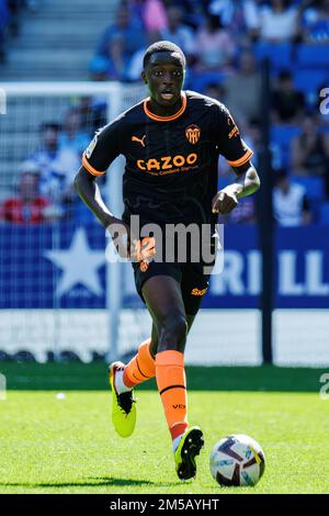 BARCELONA - Okt 2: Diakhaby in Aktion beim Spiel La Liga zwischen RCD Espanyol und Valencia CF im RCDE-Stadion am 2. Oktober 2022 in Barcelona, S. Stockfoto