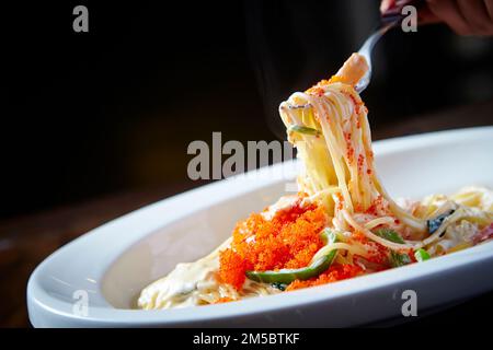 Spaghetti mit Soße Stockfoto