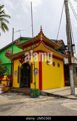 Pulau Ketam, Malaysia - 26. Dezember 2022: Pulau Ketam bedeutet Krabbeninsel, es ist eine kleine Insel vor der Küste von Klang. Chinesische Temp Stockfoto