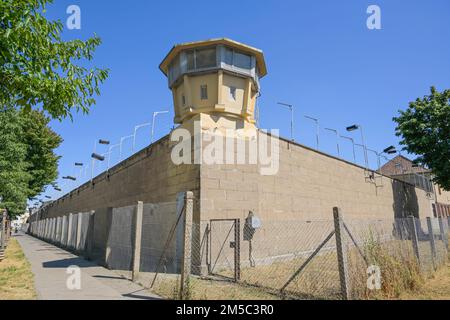 Wachturm, Stasi-Gedenkstätte, Genslerstraße, Hohenschoenhausen, Lichtenberg, Berlin, Deutschland Stockfoto