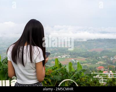 Frau Asain und Nationalität Thai und Mountain in Phetchabun, Thailand. Stockfoto