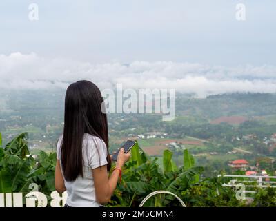 Frau Asain und Nationalität Thai und Mountain in Phetchabun, Thailand. Stockfoto