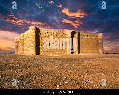 Wüstenschloss Qasr Kharanah in Jordanien. Stockfoto