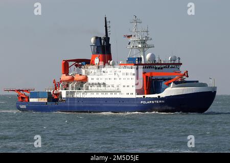 Das Forschungsschiff Polarstern wird den Hafen von Rotterdam am 31. August 2022 erreichen Stockfoto