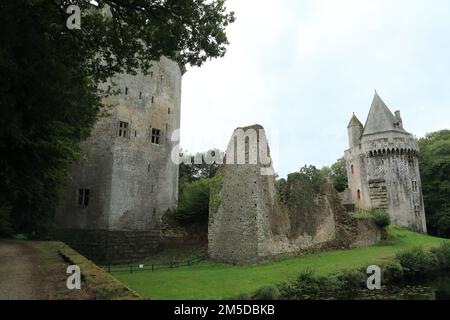 Die Forteresse de Largoet und der Graben, Elven, Morbihan, Bretagne, Frankreich Stockfoto