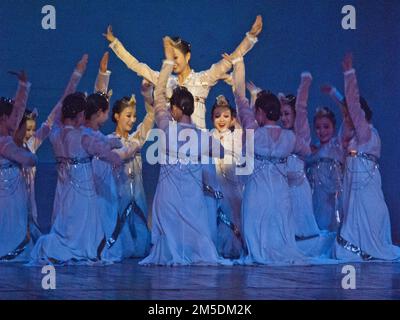 Nordkoreanische Balletttänzer und Musiker in Pjöngjang, Nordkorea Stockfoto