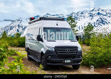 Luftstrom-Wohnmobil Interstate 24X; Blick westlich der Alsek Range; Tatshenshini Alsek Provincial Park vom Haines Highway; British Columbia; Kanada Stockfoto