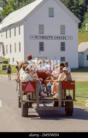 Eine Pferdekutsche voller Touristen in Plymouth, Vermont, Heimat von Calvin Coolidge Stockfoto