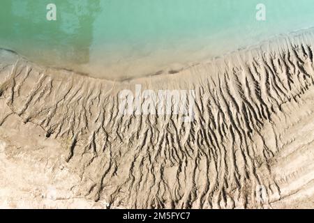 DÜRRE, DAS IST EINE SEHR VERBREITETE LANDSCHAFT IN BANGLADESCH, UND WENN DIESE ZEIT KOMMT, STEHT DIE BEVÖLKERUNG IN BANGLADESCH VOR EINEM SEHR ENTSCHEIDENDEN MOMENT. Stockfoto