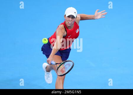 Sydney, Australien. 29. Dezember 2022. Madison Keys aus den USA greift am 29. Dezember 2022 während des United Cup im Sydney Olympic Park Tennis Centre, Sydney, Australien, um den Ball gegen Marie Bouzkova aus der Tschechischen Republik. Foto von Peter Dovgan. Nur redaktionelle Verwendung, Lizenz für kommerzielle Verwendung erforderlich. Keine Verwendung bei Wetten, Spielen oder Veröffentlichungen von Clubs/Ligen/Spielern. Kredit: UK Sports Pics Ltd/Alamy Live News Stockfoto