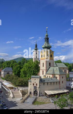 Blick vom Uhrenturm auf die Burg Mestsky Hrad, Banska Bystrica, Banskobystricky kraj, Slowakei Stockfoto