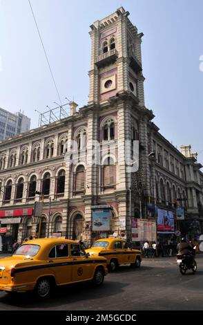 Alte Kolonialgebäude in B.B.D. Bagh, Kalkutta, Indien. Stockfoto