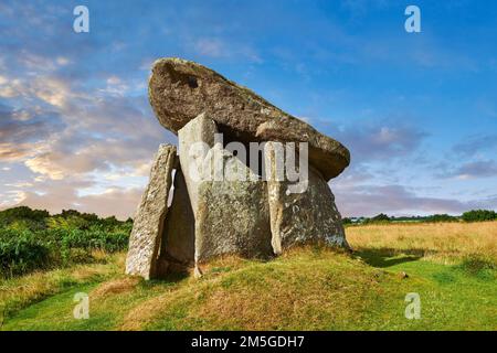 Trethevy Quoit megalithischen stehende Felsengrab, bekannt als der Riese-Haus in der Nähe von St Cleer, ca. 4000 v. Chr., Cornwall, England, Vereinigtes Königreich Stockfoto