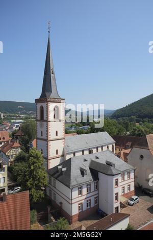 Blick vom Bayersturm auf der St. Michael Church in Lohr am Main, Lower Franconia, Franconia, Spessart, Bayern, Deutschland Stockfoto