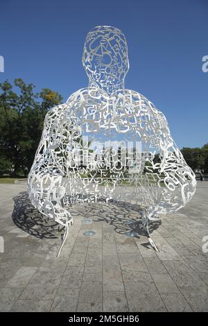 Skulptur Body of Knowledge von Jaume Plansa 2010, Buchstaben, Zahlen, Chaos, Verwirrung, Universitätscampus Westend, Universität, Campus, Westend, Main Stockfoto