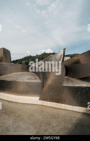 Nahaufnahme des Bilbao Guggenheim Museums Stockfoto