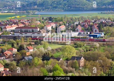 Panoramablick über das Dorf Radebeul bei Dresden, Deutschland Stockfoto