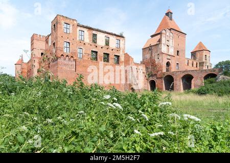 Ruinen des gotischen Schlosses Szymbark in Szymbark, Polen © Wojciech Strozyk / Alamy Stock Photo Stockfoto