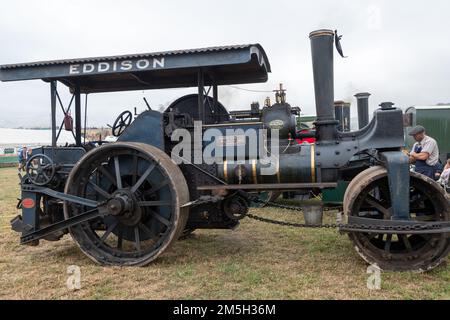 Tarrant Hinton.Dorset.United Kingdom.August 25. 2022.auf der Great Dorset Steam Fair ist ein Straßenwalzer der Aveling und Porter Class E aus dem Jahr 1922 zu sehen. Stockfoto