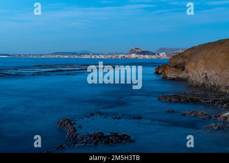 Sonnenaufgang am Cabo de Las Huertas, Alicante, Spanien Stockfoto