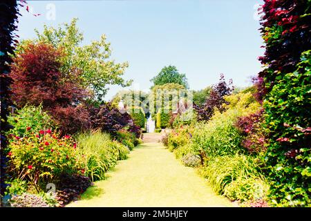 Hidcote Manor. Ein National Trust Grundstück in Gloucestershire, das in den 1990er Jahren auf Film gedreht wurde. Stockfoto