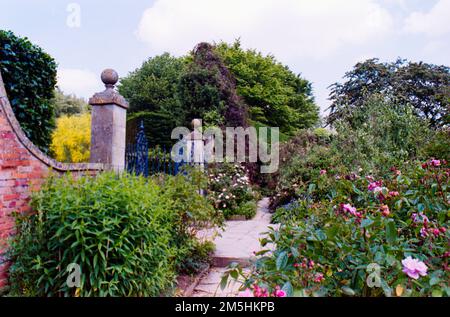 Hidcote Manor. Ein National Trust Grundstück in Gloucestershire, das in den 1990er Jahren auf Film gedreht wurde. Stockfoto