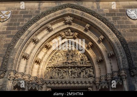 Basilika St. Peter und St. Paul in Vysehrad - Prag, Tschechische Republik Stockfoto