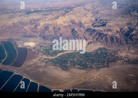 Luftaufnahme der Landschaft des jordanischen Toten Meeres, Jordanien Stockfoto