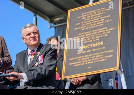 David Charles Onley, Vizegouverneur von Ontario, enthüllt eine historische Gedenktafel in Fort York Stockfoto