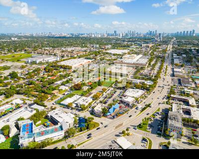 Miami, FL, USA - 29. Dezember 2022: Luftaufnahme der 163. Street Mall North Miami Beach FL Stockfoto