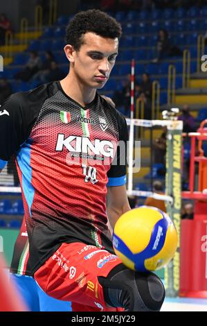 Eurosuole Forum, Civitanova, Italien, 29. Dezember 2022, Barthelemy Chinenyeze #10 (Cucine Lube Civitanova) während Cucine Lube Civitanova vs Allianz Milano - Italienischer Volleyball Men Cup Stockfoto