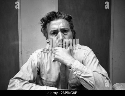 Fotograf Tony Vaccaro, im Büro DES LOOK Magazine, 1969 Stockfoto